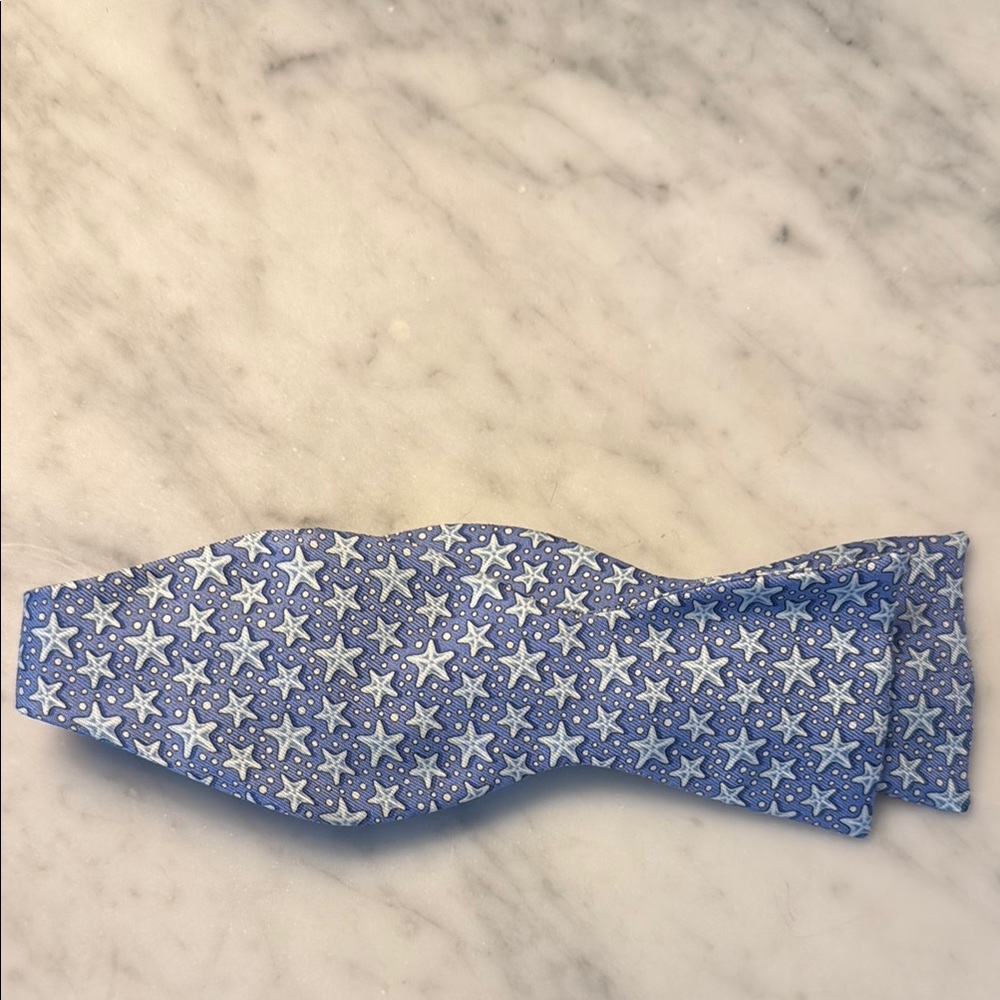 Blue Star Patterned Bow Tie
